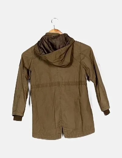 H&M Parka verde caqui detalle patchwork