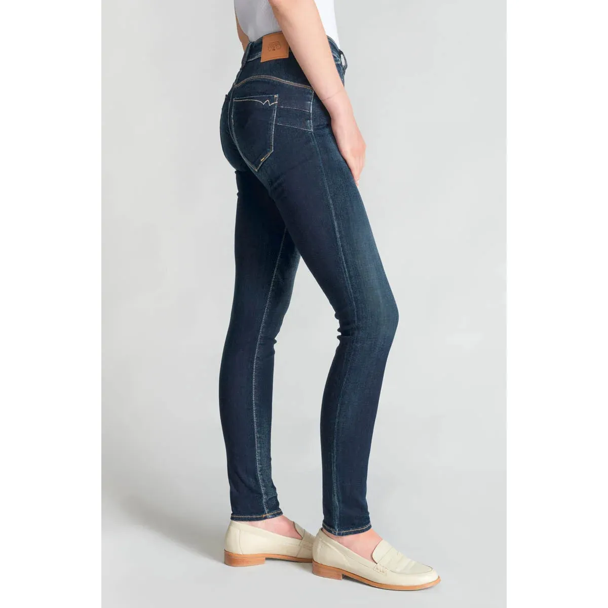 Jeans push-up slim tiro alto PULP, largo 34