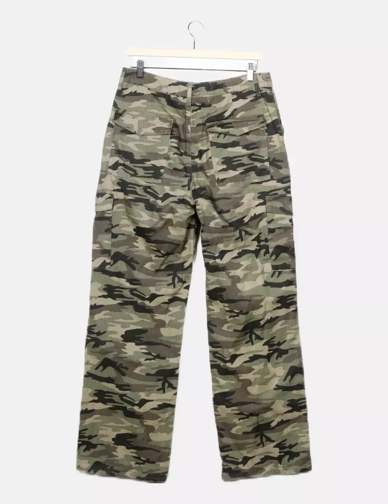 Primark pantalón cargo estampado camuflaje